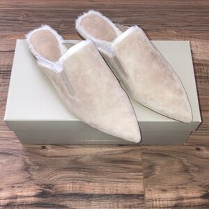 🆕 NWT - Marc Fisher - Cream Suede Pointed Mule Slippers with Faux Fur Lining